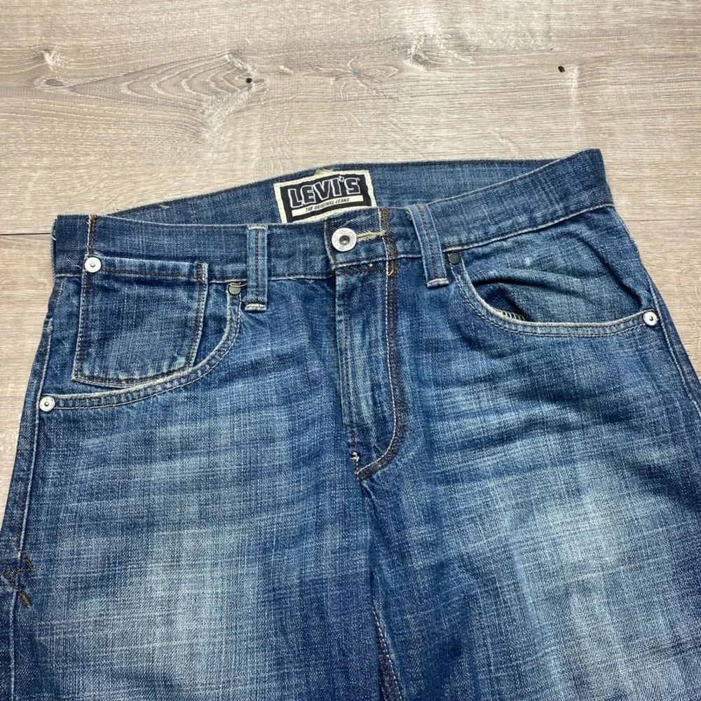 Vintage Levi's 514 Slim Straight Jeans Mens 32x30 Blue Denim Flap Pocket Y2K